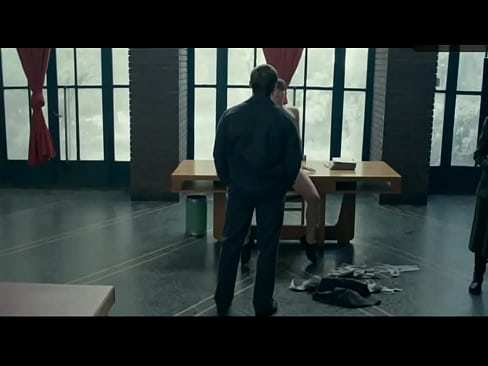 Дженнифер Лоуренс, все обнаженные сцены насильственного секса